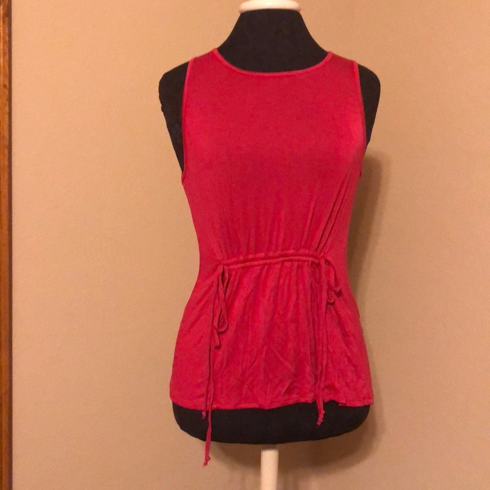 ❤️ Anthropologie pink tank top with tie waist